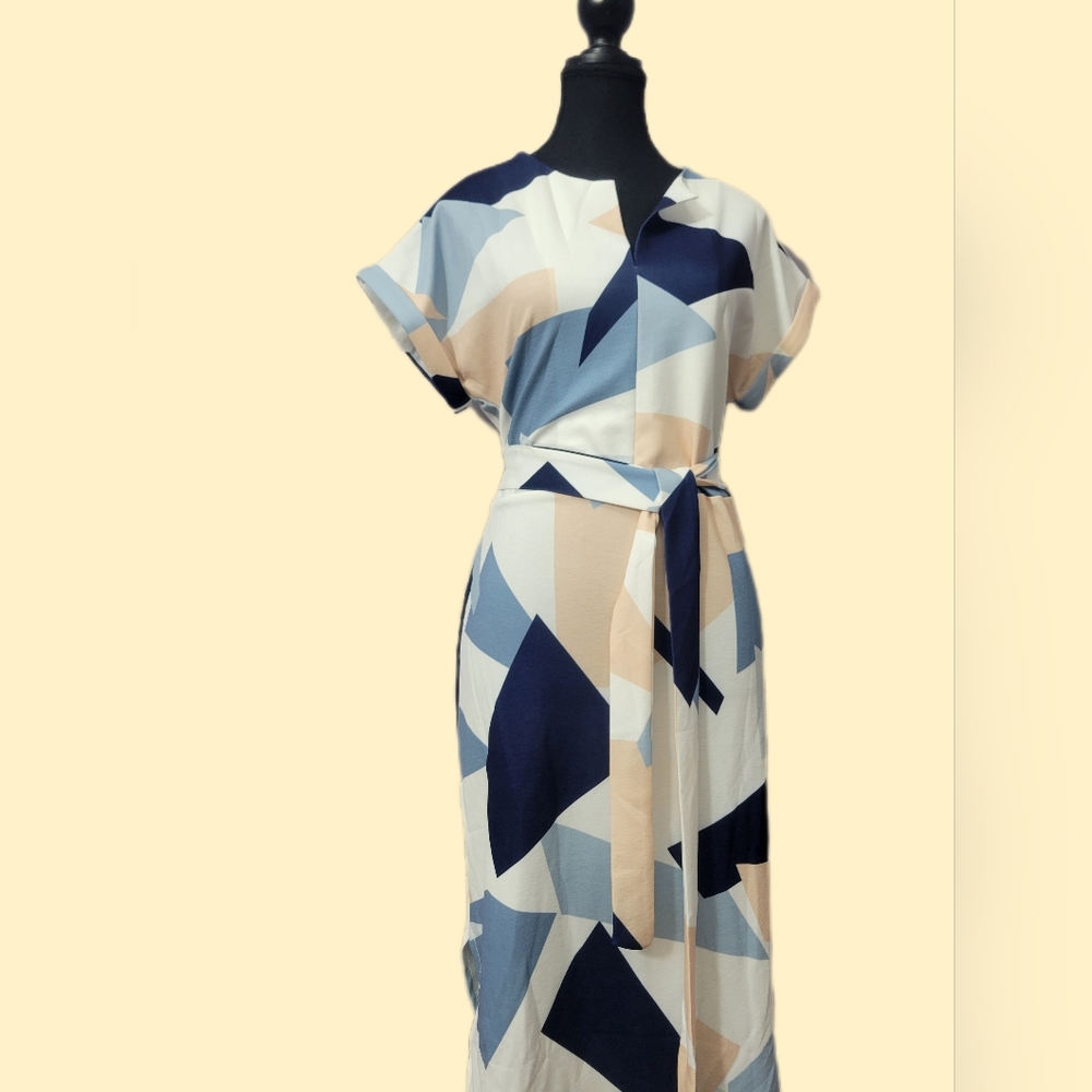 Symmetrical patterned dress. Size small. - Picture 1 of 3
